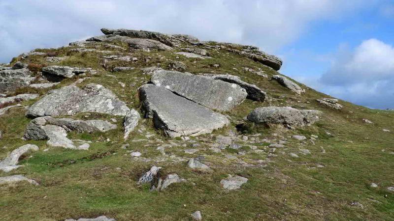 Featured image of post Buckland Beacon, Ten Commandments Stone