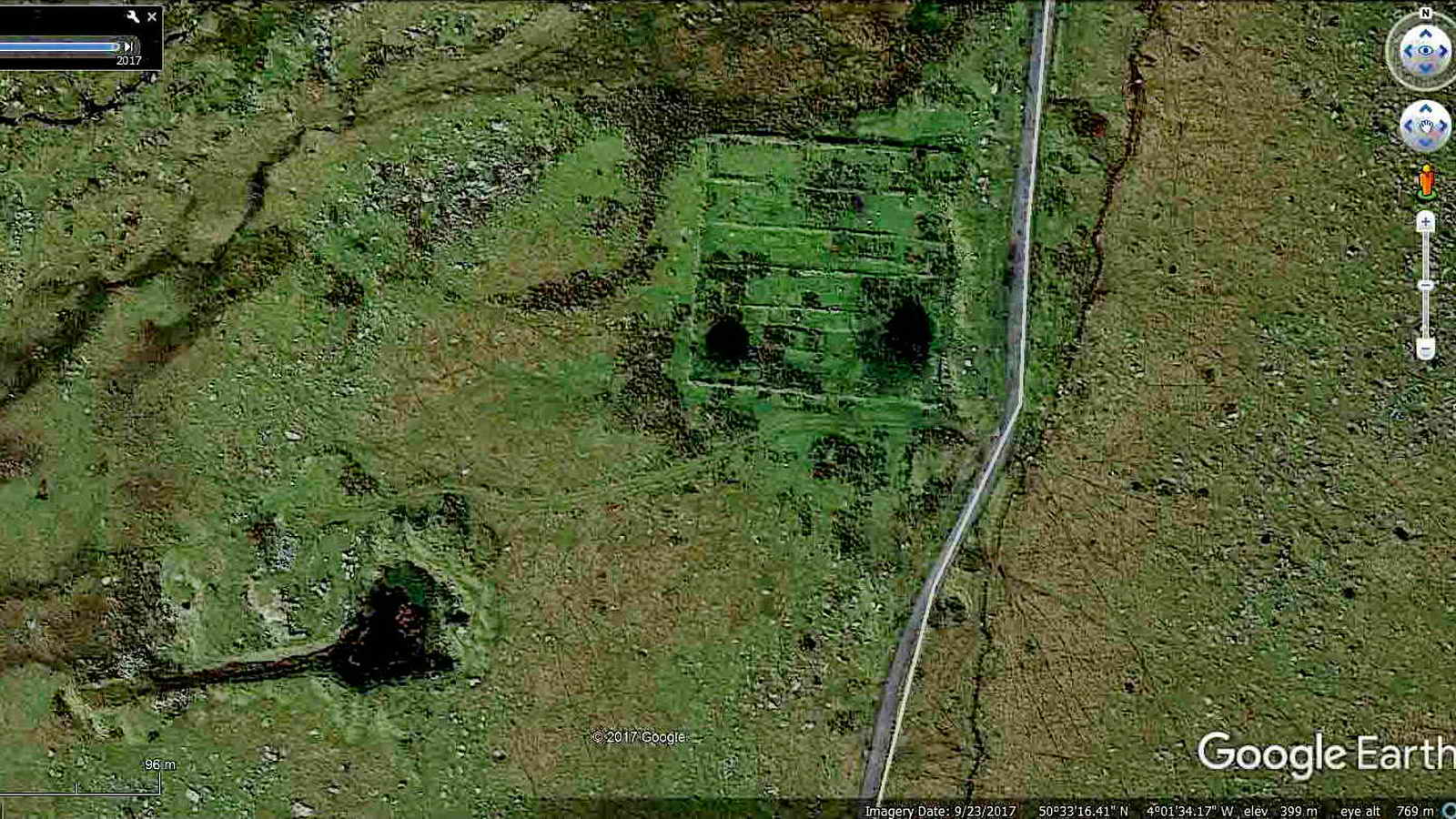 Showing Red Cottages (top right) and the proximity of West Mead Quarry. Image (c) Google Earth, 2017