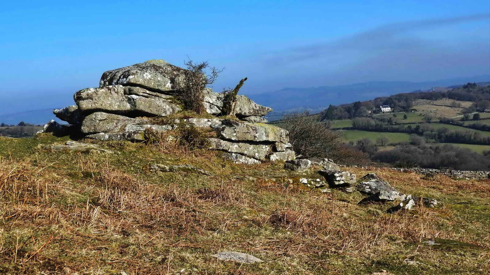 This pile is hidden from view in the photographs above, a little to the right i.e. east