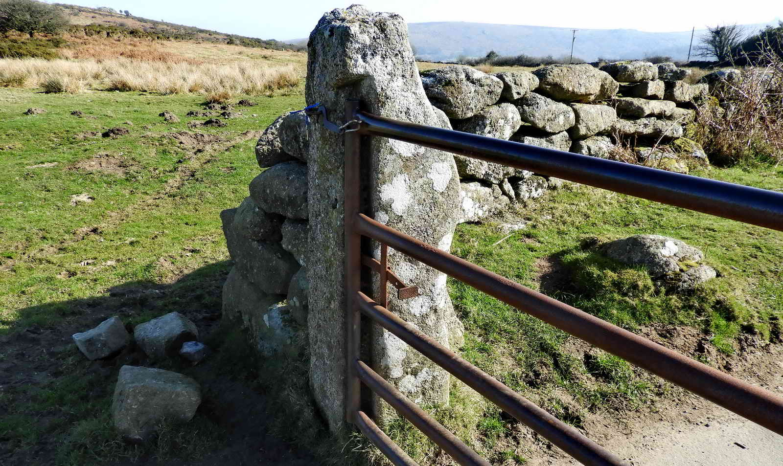 Inset gatepost that houses the end of Moyle’s Gate