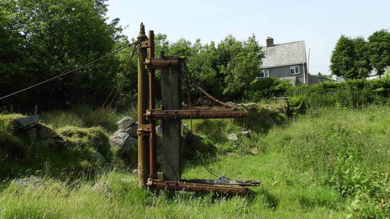 The remains of the G.W.R. level crossing gate adjacent to “Sunnyside”