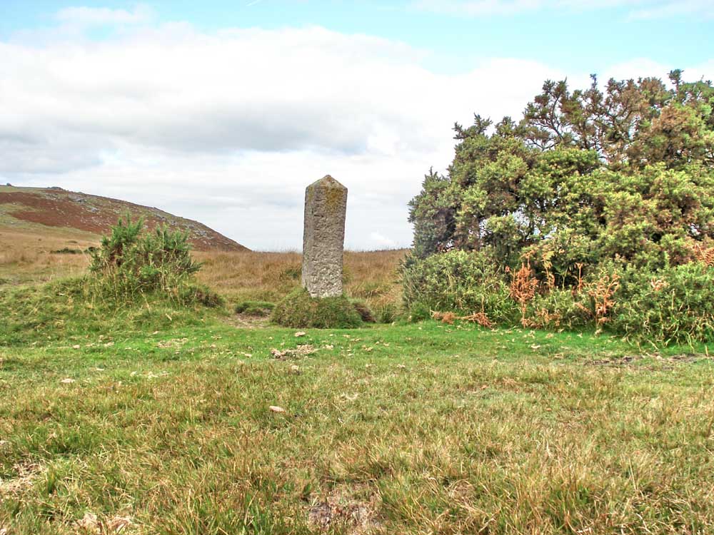 A marker for the boundary of the water shed for Burrator Reservoir