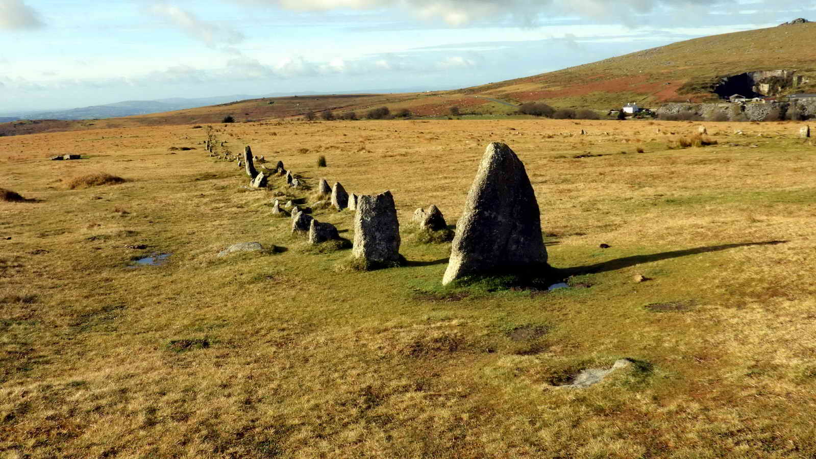 A view along the southern row, looking to the west