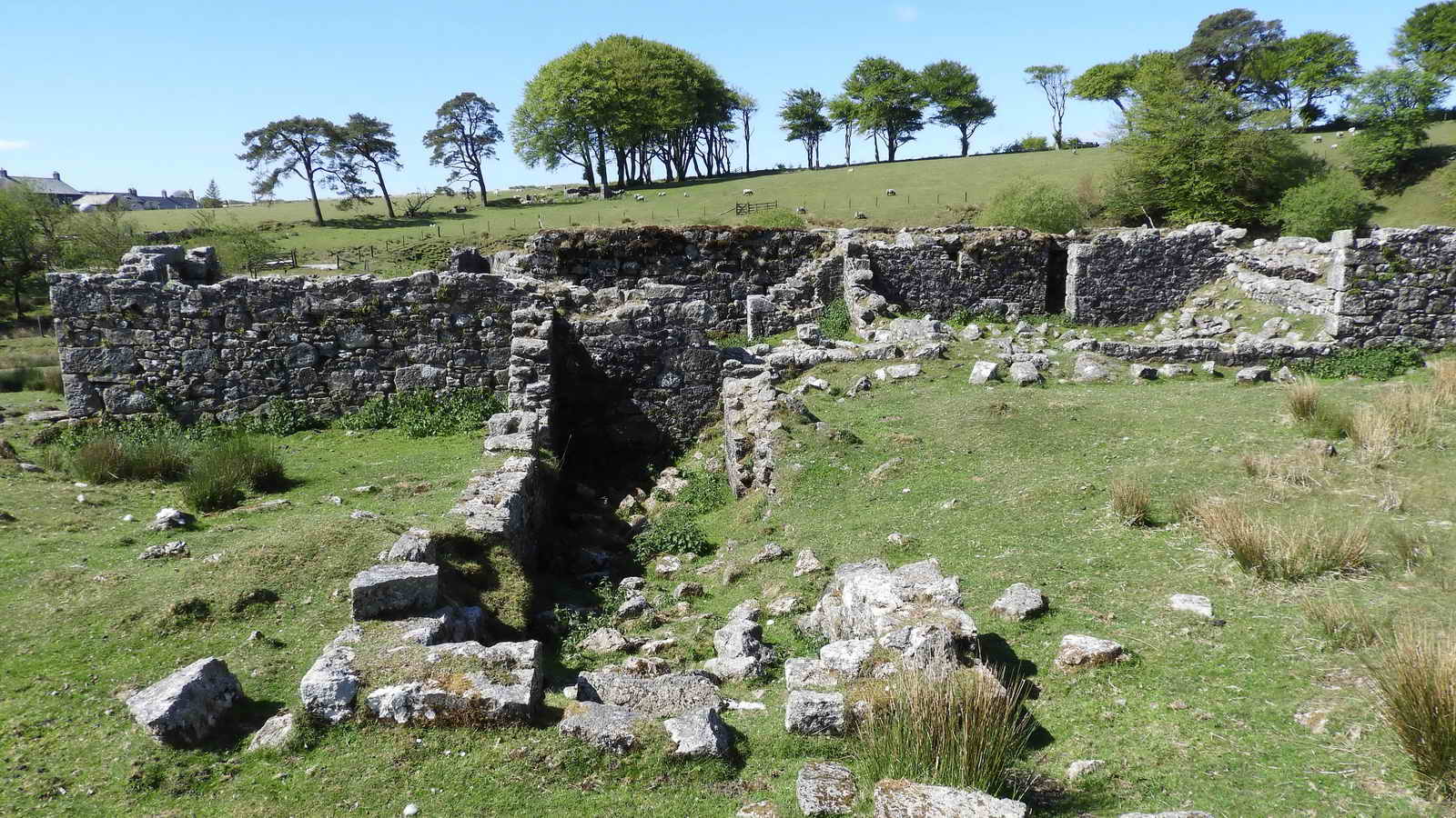 Somewhere in this building there was a furnace / boiler, possibly for making charcoal from local wood (alder or alder buckthorn were favoured)